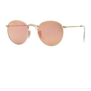 Ray Bans: Rose gold round frame